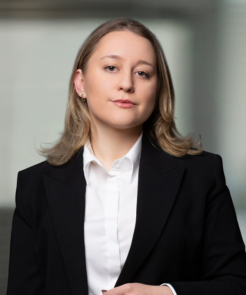 thumbnail-Emilia Budynek